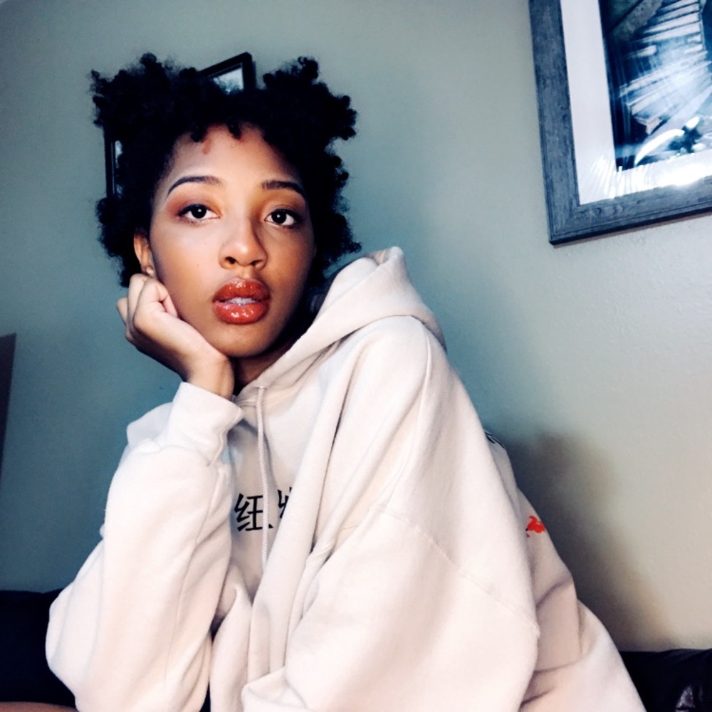 Meet your Posher, Jade